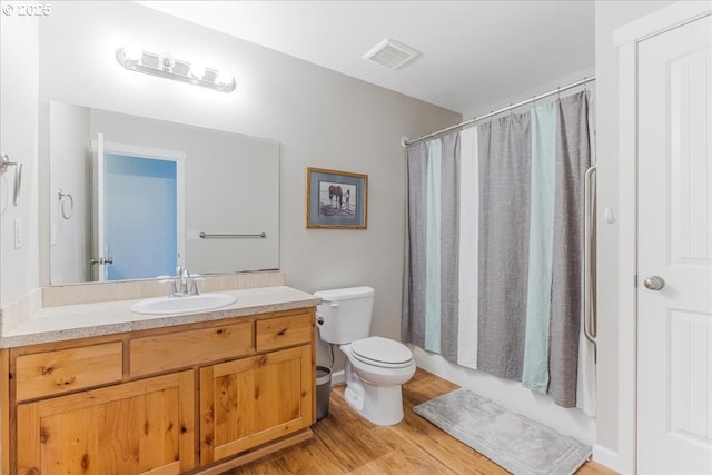 21600 NE Forest Dr, Yamhill, OR 97148 - full bath with wood finished floors, toilet, vanity, and curtained shower