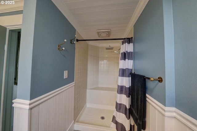 369 37th St, Astoria, OR 97103 - bathroom with ornamental molding, toilet, wainscoting, vanity, and wood ceiling