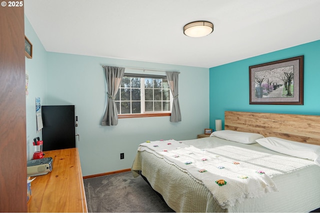 bedroom featuring carpet floors