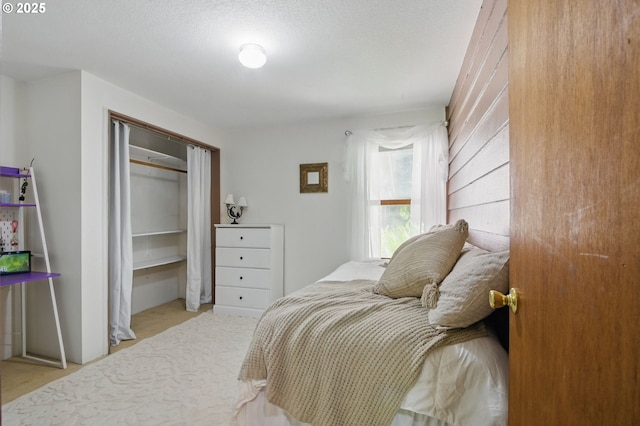 33712 Rainbows End Ln, Warrenton, OR 97146 - bedroom featuring light colored carpet