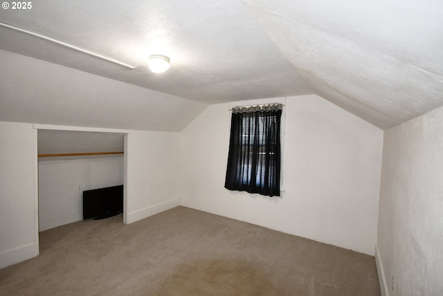 609 E 10th St, The Dalles, OR 97058 - bonus room with carpet floors and lofted ceiling