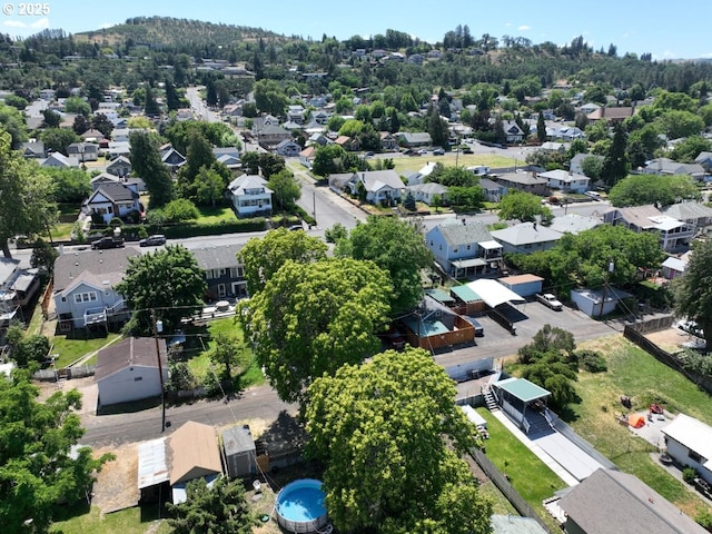 609 E 10th St, The Dalles, OR 97058 - aerial view of residential area