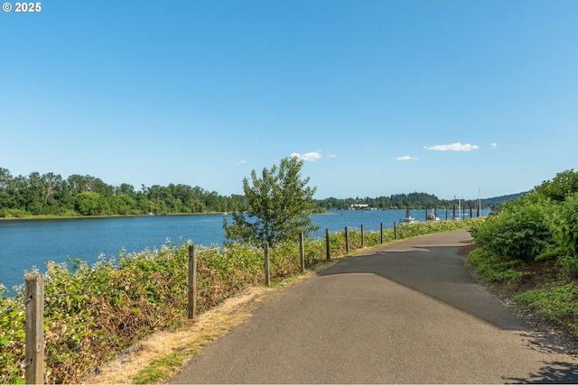 5050 S Landing Dr Unit 202, Portland, OR 97239 - water view