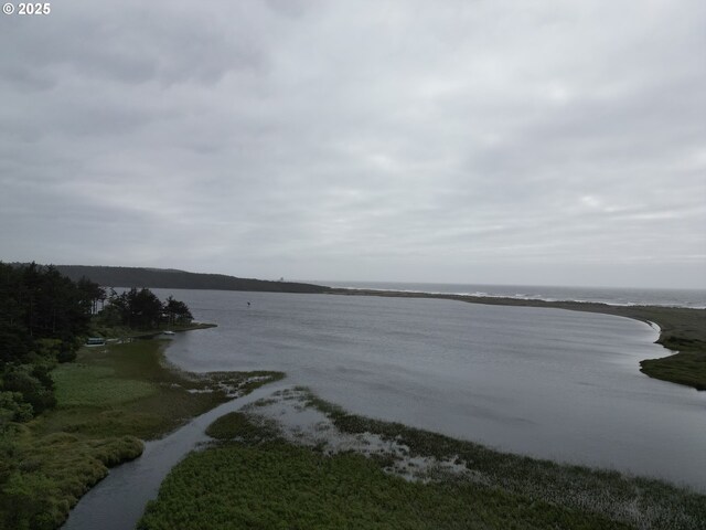 Lakeshore Dr, Langlois, OR 97450