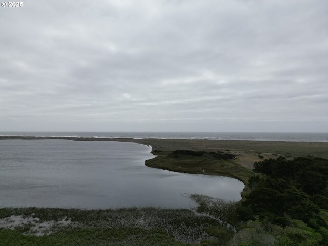 Lakeshore Dr, Langlois, OR 97450