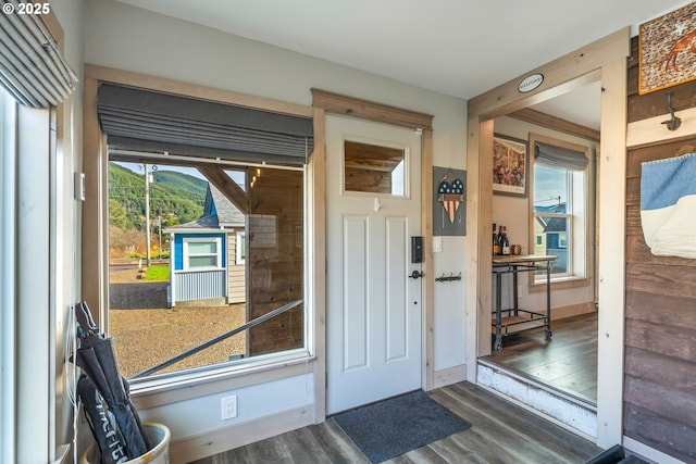 128 NW 20th Ave, Rockaway Beach, OR 97136 - foyer entrance featuring wood finished floors and baseboards