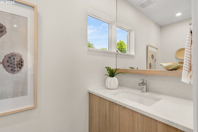 2415 NE 38th Ave Unit B, Portland, OR 97212 - bathroom with vanity