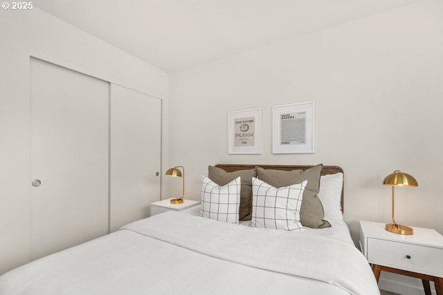 2415 NE 38th Ave Unit B, Portland, OR 97212 - bedroom featuring a closet