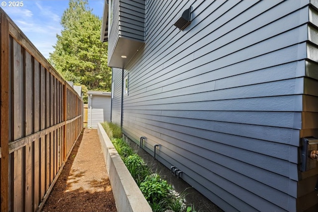 2415 NE 38th Ave Unit B, Portland, OR 97212 - view of side of home