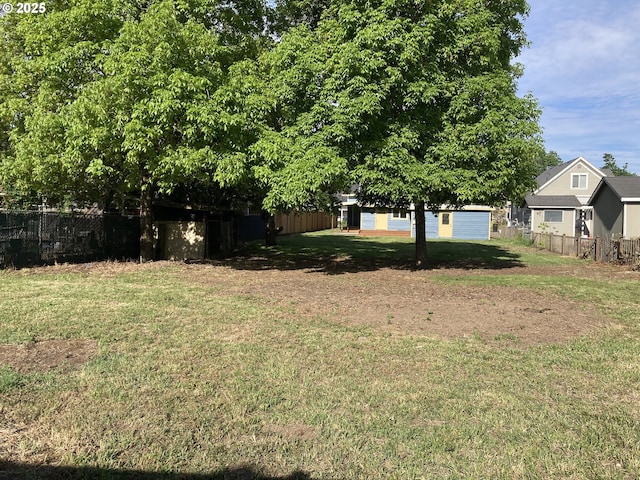 91213 N Harrison St, Eugene, OR 97408 - view of yard