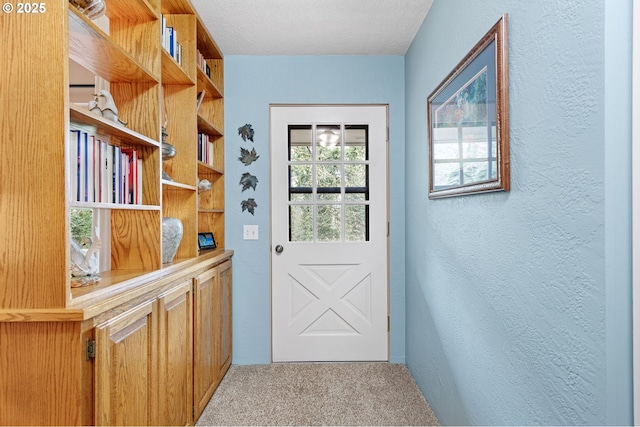 29806 Lusk Rd, Eugene, OR 97405 - entryway with carpet and a textured wall