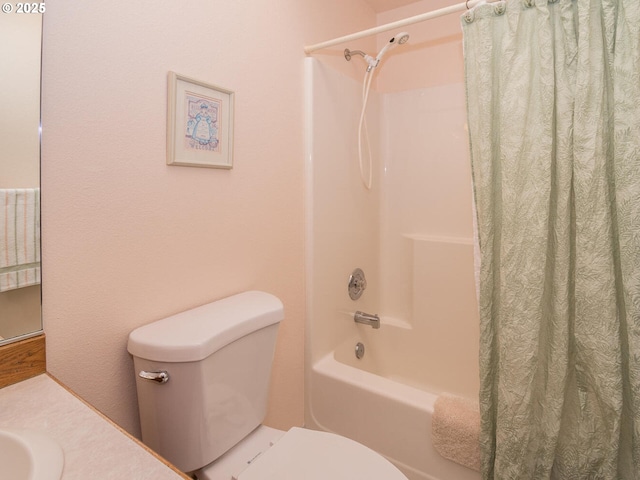 140 NE Greenway Dr, Gresham, OR 97030 - full bath featuring shower / bath combination with curtain and vanity