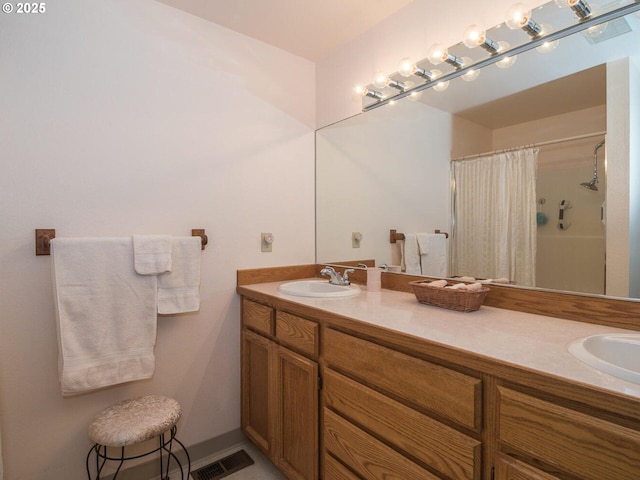 140 NE Greenway Dr, Gresham, OR 97030 - full bath featuring double vanity and a shower with curtain