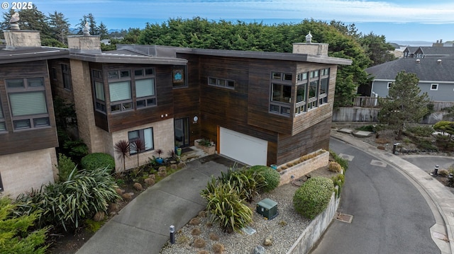 view of front facade with a garage