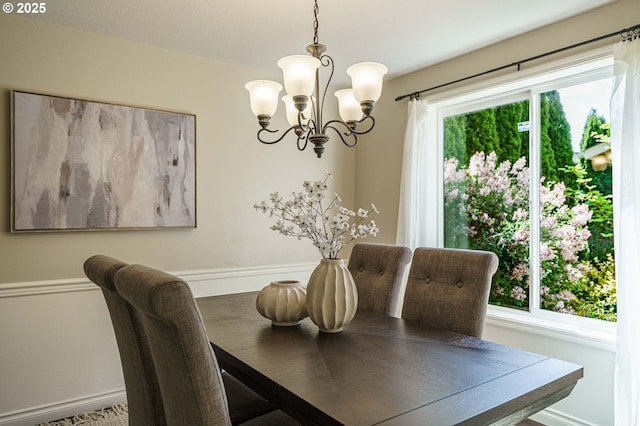 2614 NE 176th Ave, Vancouver, WA 98684 - dining space featuring a chandelier and baseboards