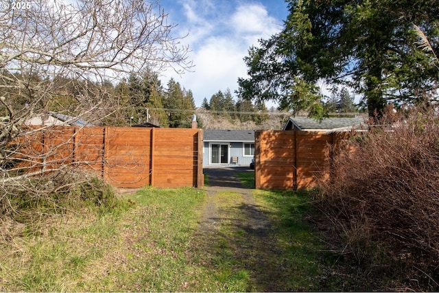 view of yard featuring fence