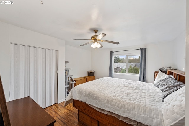 2745 34th St, Coos Bay, OR 97420 - exercise room featuring wood finished floors, ceiling fan, ornamental molding, and baseboards
