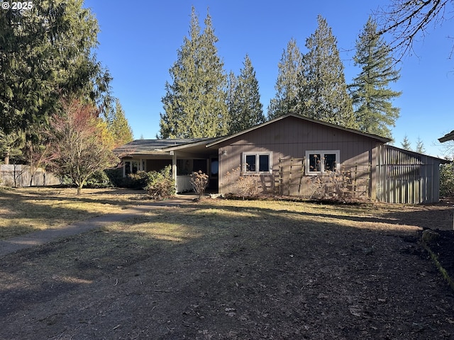 view of front of property