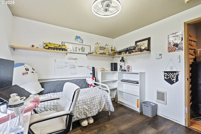 14717 NE 51st St, Vancouver, WA 98682 - bedroom with wood finished floors and heating unit