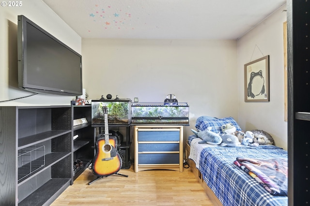 14717 NE 51st St, Vancouver, WA 98682 - bedroom with wood finished floors
