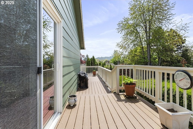 540 NE 23rd Pl, Gresham, OR 97030 - view of wooden deck