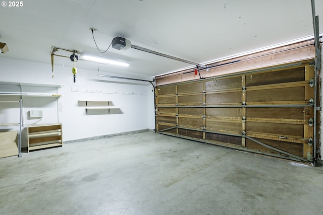20753 SW Martinazzi Ave, Tualatin, OR 97062 - garage with a garage door opener