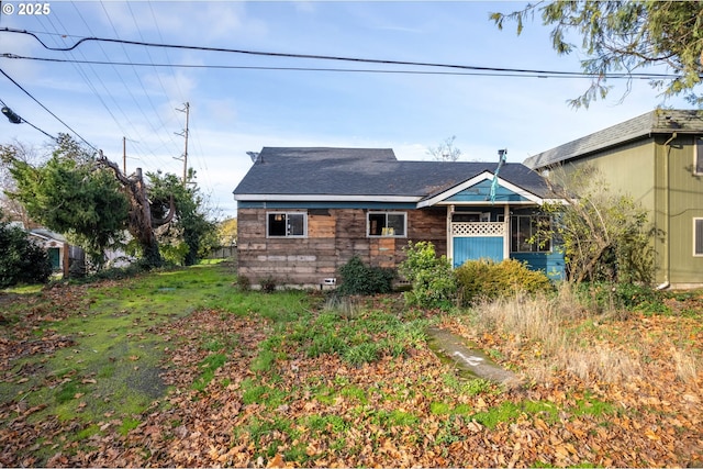 view of front of property