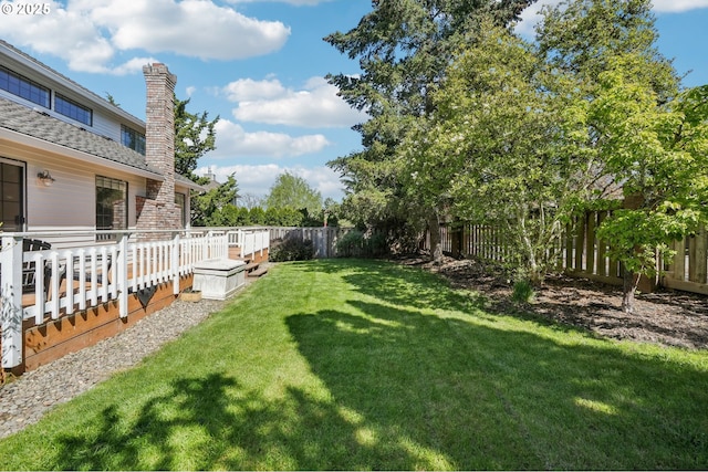 950 NW 161st Ter, Beaverton, OR 97006 - view of yard with a fenced backyard and a deck