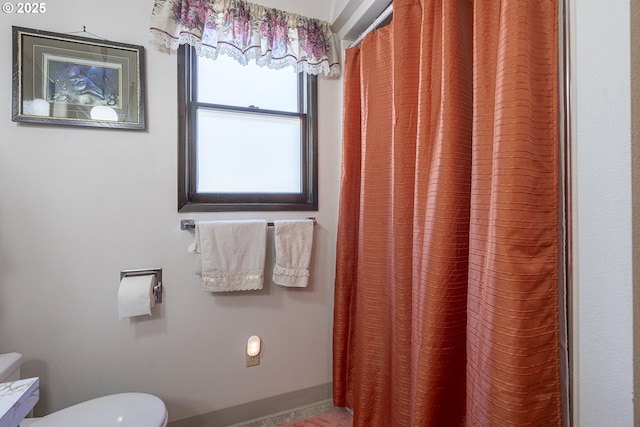 3419 S Ballard Ln, Lincoln City, OR 97367 - full bathroom with toilet and a shower with curtain