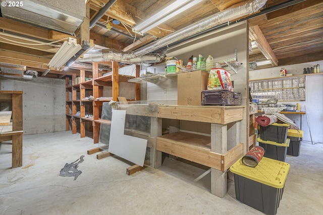3419 S Ballard Ln, Lincoln City, OR 97367 - unfinished below grade area with a workshop area