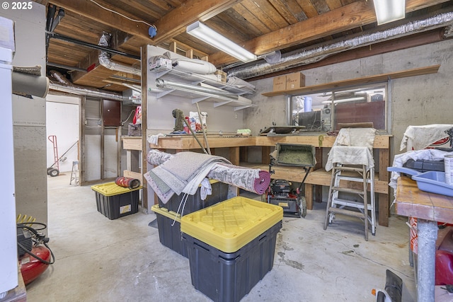 3419 S Ballard Ln, Lincoln City, OR 97367 - unfinished basement featuring a workshop area