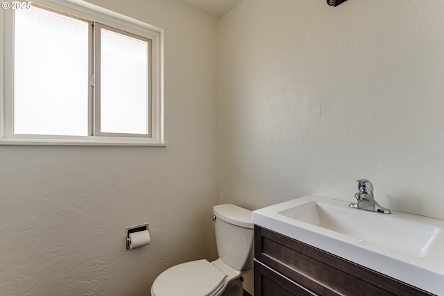 786788 W Quinalt St, Springfield, OR 97477 - bathroom with vanity and a textured wall