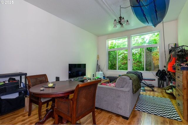 1910 SW 18th Ave Unit 23, Portland, OR 97201 - living area with wood finished floors