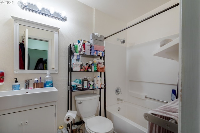 1910 SW 18th Ave Unit 23, Portland, OR 97201 - full bathroom with vanity and washtub / shower combination