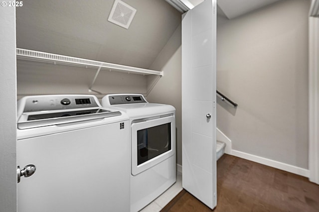 5942 NE 42nd Ave, Portland, OR 97218 - washroom featuring washer and clothes dryer and baseboards