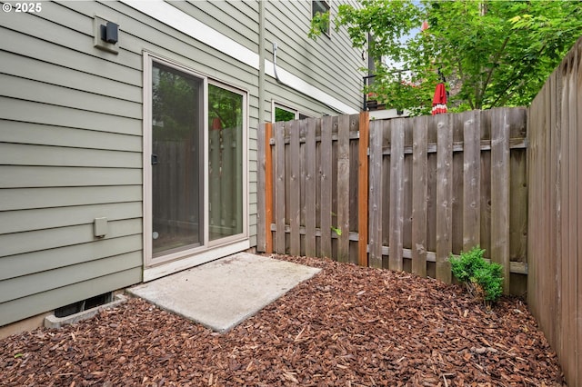 5942 NE 42nd Ave, Portland, OR 97218 - view of patio / terrace