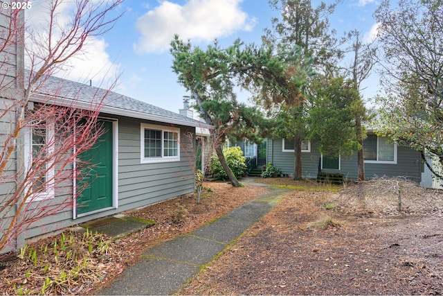 6654 SW Capitol Hwy, Portland, OR 97219 - view of yard