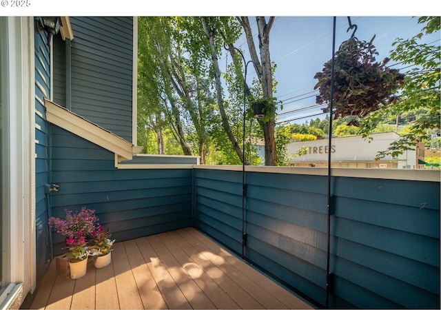 3540 S Corbett Ave, Portland, OR 97239 - view of deck