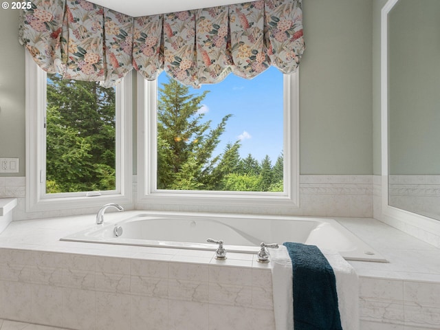 8801 SE Walnut Dr, Amity, OR 97101 - full bathroom with a bath
