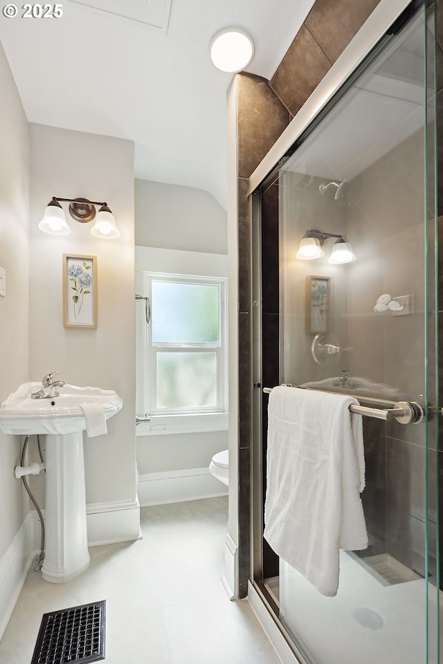 900 H St, The Dalles, OR 97058 - full bath with a shower stall and toilet