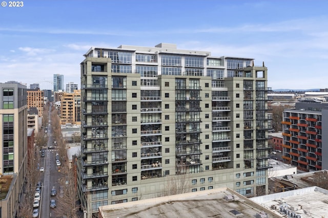 1025 NW Couch St Unit 613, Portland, OR 97209 - view of property featuring a view of city