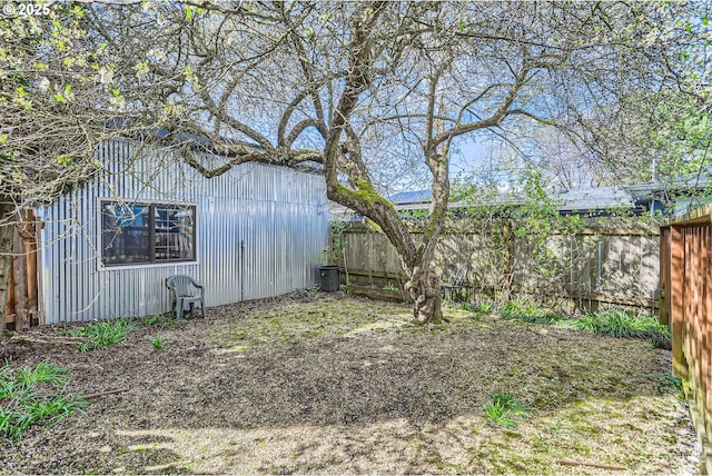 view of yard featuring a fenced backyard