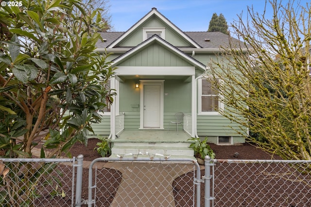 view of front of property