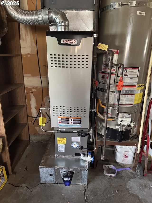 10930 SW 61st Ave, Portland, OR 97219 - utilities featuring gas water heater and heating unit