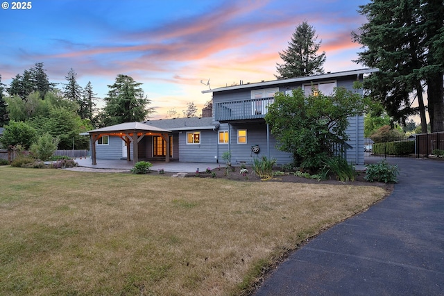 11184 S Allen Ct, Oregon City, OR 97045 - traditional-style house with a gazebo and a patio area