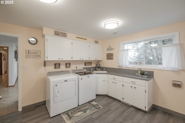910 NW Overlook Dr, Corvallis, OR 97330 - bedroom featuring light carpet, a closet, a textured ceiling, and baseboards