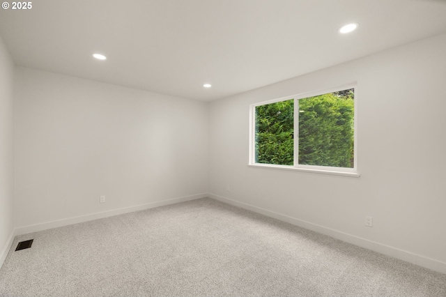 18090 NW Avalon Dr, Portland, OR 97229 - unfurnished room featuring recessed lighting and light colored carpet