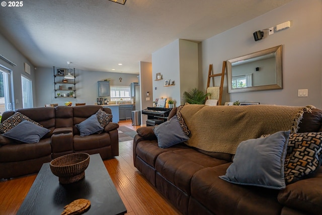 2872 Bluff Ave, Salem, OR 97302 - living room featuring wood finished floors