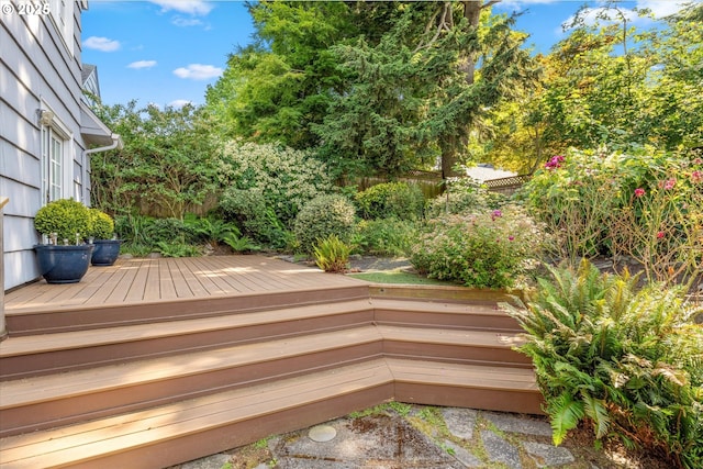 7311 SE 31st Ave, Portland, OR 97202 - view of wooden terrace