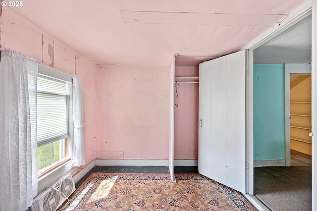 81052 Davisson Rd, Creswell, OR 97426 - unfurnished bedroom featuring baseboards and a closet